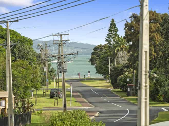 27 Tui Street, Oneroa