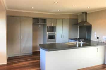 6 Daniel Crescent, Cambridge