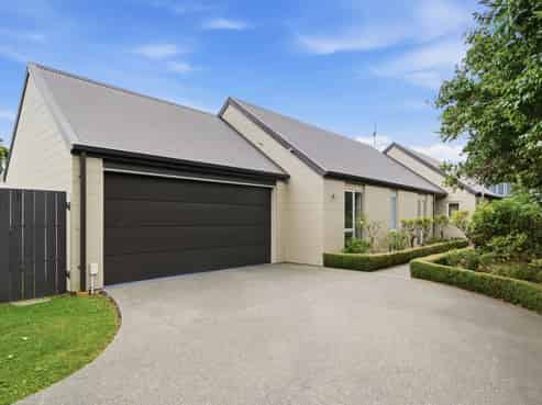 6 Dunrobin Place, Avonhead