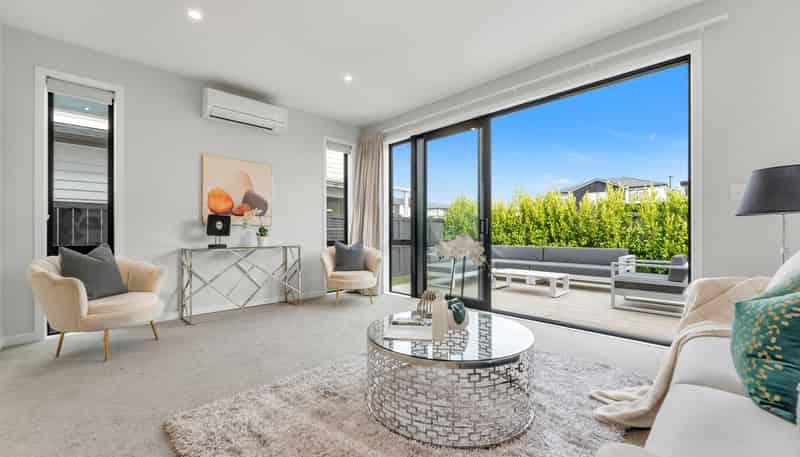 2A Treloar Crescent, Hobsonville