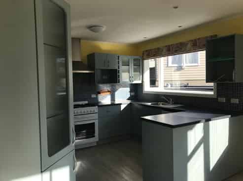 18 Glen Alton Avenue, Paparangi