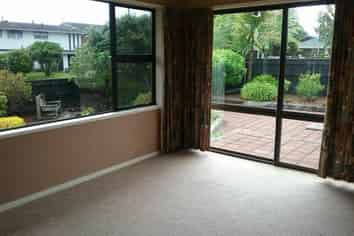 1 Windsor Street, Springfield