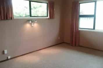 1 Windsor Street, Springfield