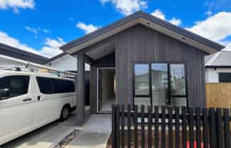 382 Te Taruna Drive, Milldale