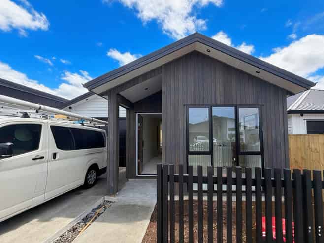 382 Te Taruna Drive, Milldale