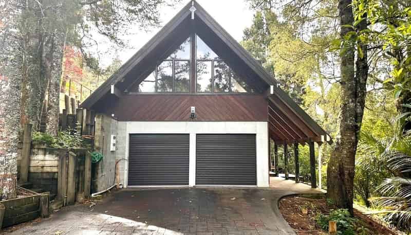 22 Tui Crescent, Waiatarua