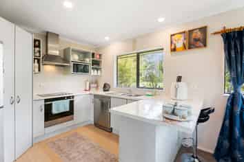 52 Wattle Farm Road, Wattle Downs