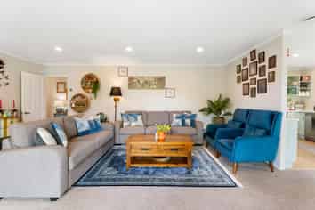 52 Wattle Farm Road, Wattle Downs