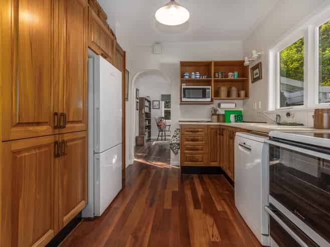 15 Kowhai Grove, Waikanae