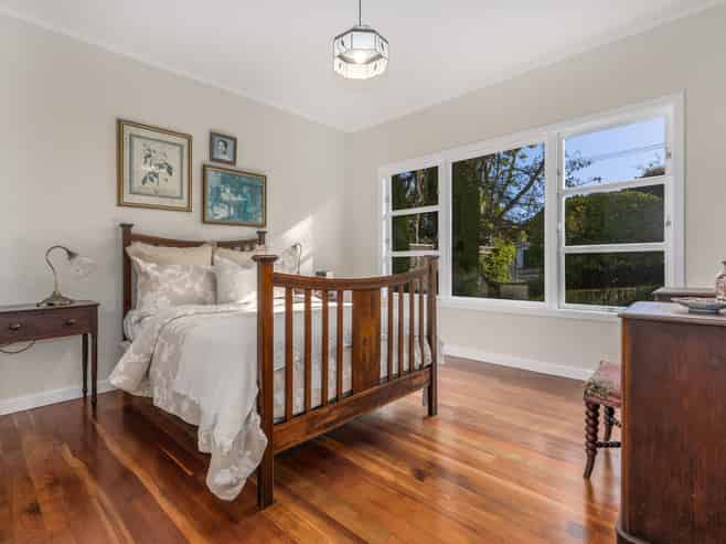 15 Kowhai Grove, Waikanae