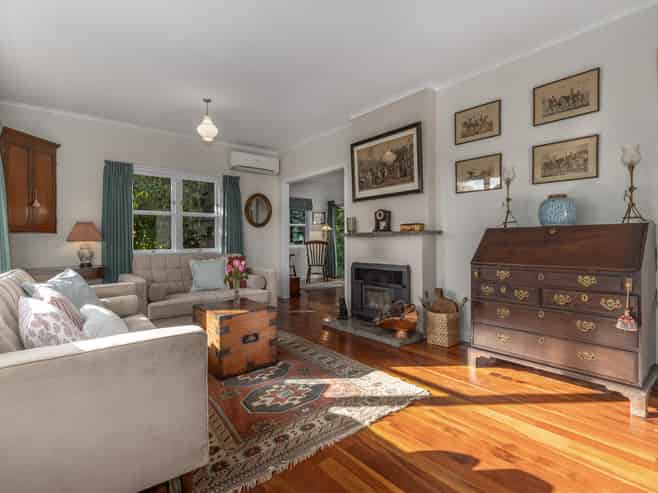 15 Kowhai Grove, Waikanae