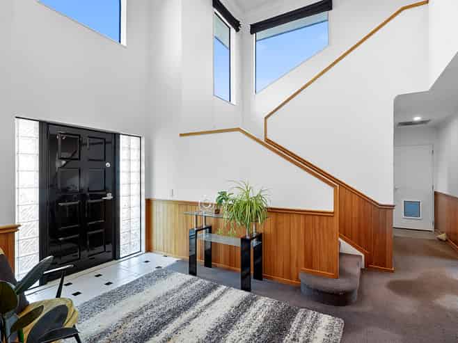 16 Karina Road, Merrilands