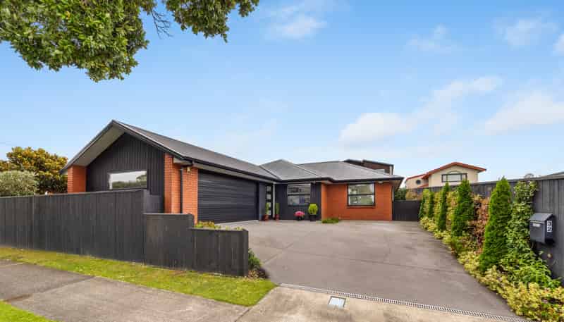 32 Whiteley Street, Moturoa