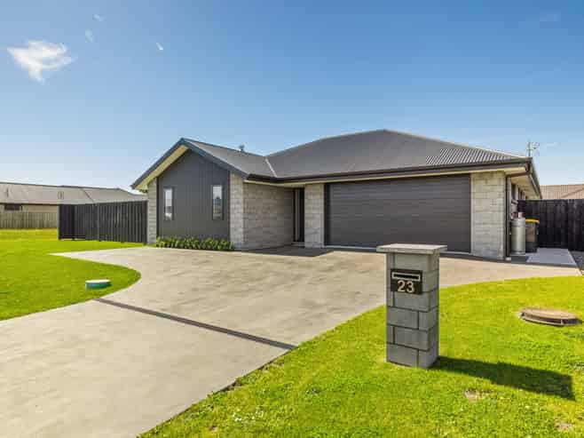 23 Greig Crescent, Amberley