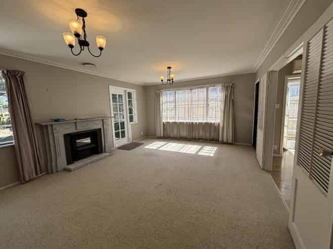 125 Great North Road, Otamatea