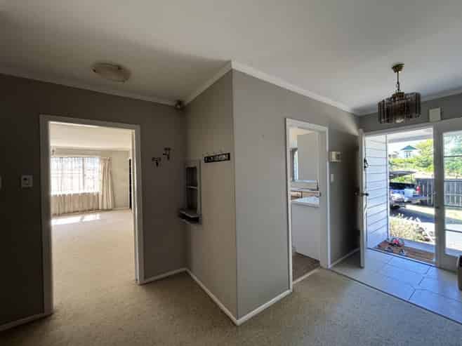 125 Great North Road, Otamatea