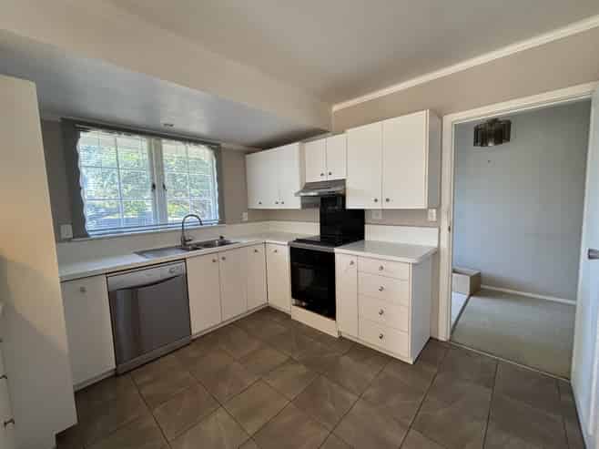 125 Great North Road, Otamatea