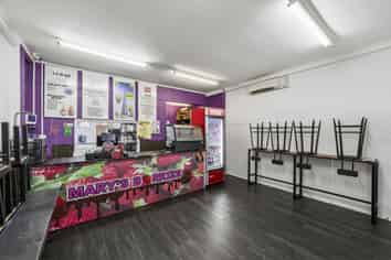 Bite size freehold in Papatoetoe town centre