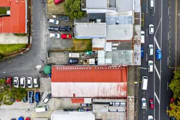 Bite size freehold in Papatoetoe town centre