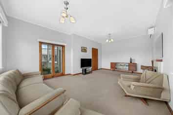 36 Woodglen Road, Glen Eden