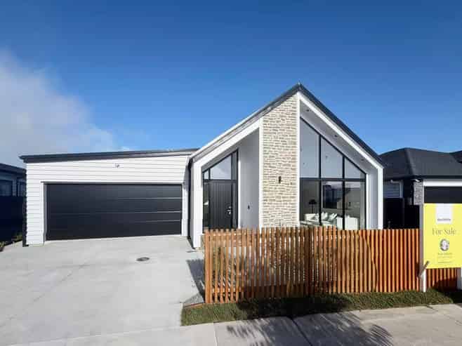 9 Tipu Crescent, Milldale