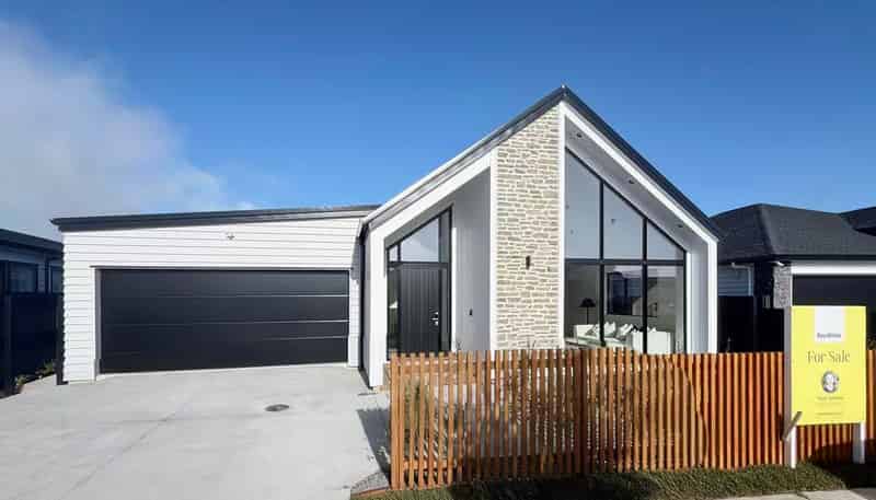 9 Tipu Crescent, Milldale