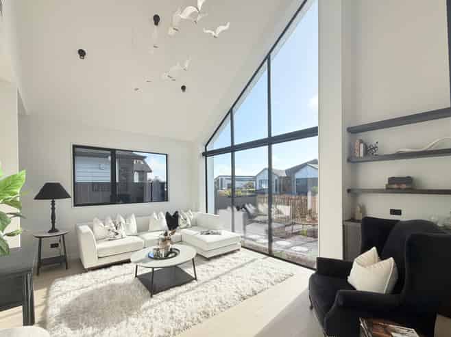 9 Tipu Crescent, Milldale