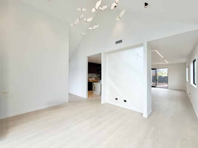 9 Tipu Crescent, Milldale