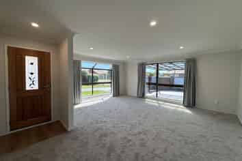 2 Pyatt Place, Redwood