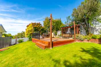 4 Sherratt Street, West End