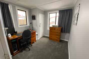 6 Doon Street, Mosgiel