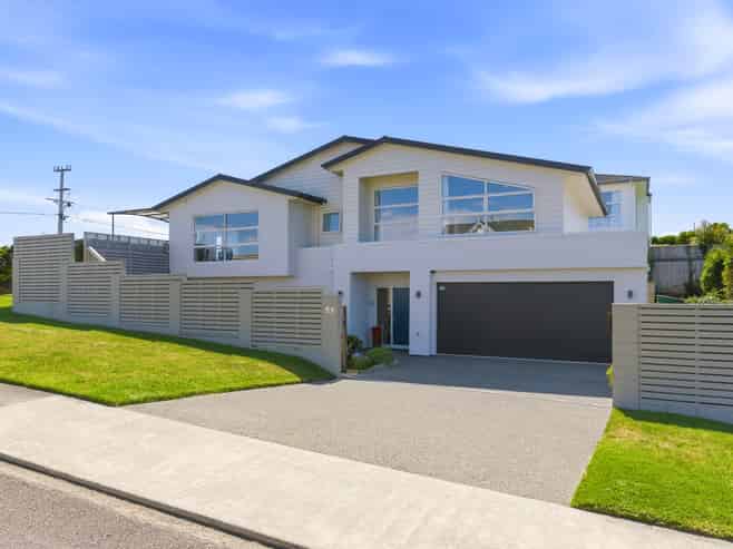 93 Seaview Road, Paraparaumu Beach