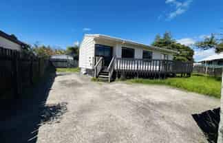 1/7 Elvira Place , Ranui