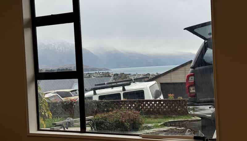 8B Earnslaw Terrace, Queenstown