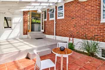 32 Karamu Street, Ngaio