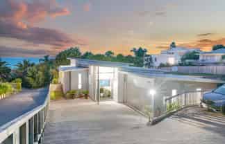 1037 Whangaparaoa Road, Tindalls Beach