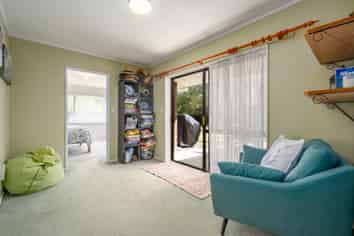 35 Chilton Drive, Paraparaumu