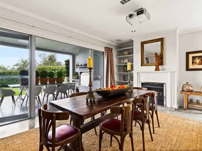 137 Black Barn Road, Havelock North