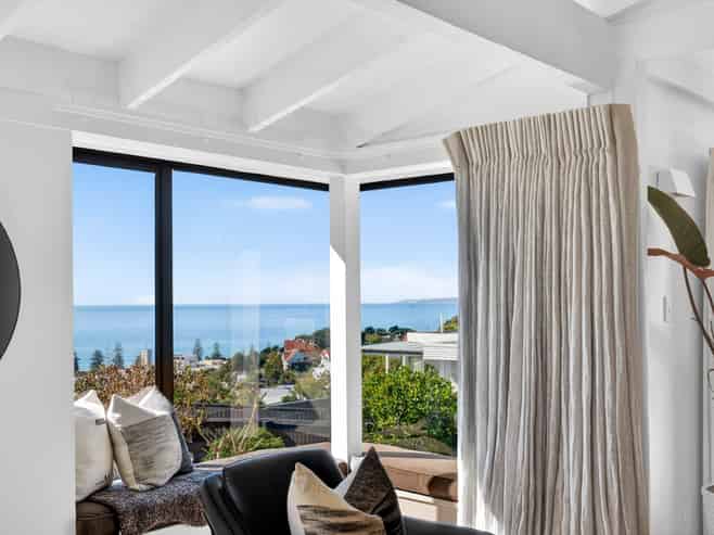 9 Harvey Road, Bluff Hill