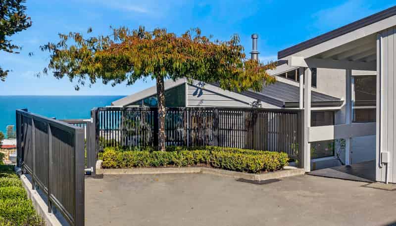 9 Harvey Road, Bluff Hill