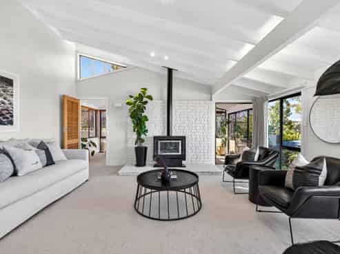 9 Harvey Road, Bluff Hill