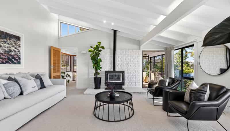 9 Harvey Road, Bluff Hill