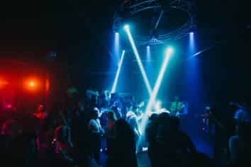 BLUE CHIP INVESTMENT OPPORTUNITY - HAMILTON
