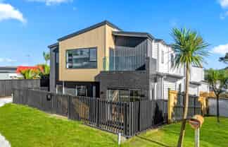 16A & 16D Madison Place, Forrest Hill