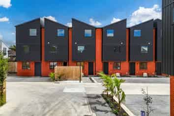 1/46 Normandy Place, Henderson