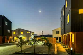 1/46 Normandy Place, Henderson