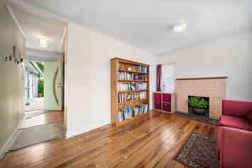 137 Portage Road, New Lynn