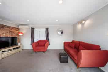 137 Portage Road, New Lynn