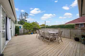 137 Portage Road, New Lynn