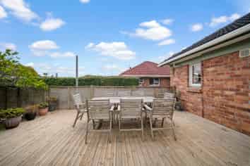 137 Portage Road, New Lynn